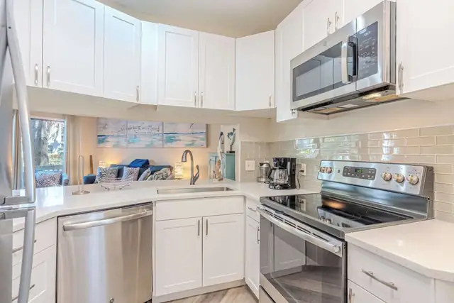 Kitchen at Ocean Breeze 20